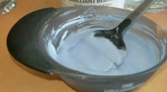 How To Bleach Hair Without Damaging It Step By Step Guide Pictures Video Tutorial Ugly 2077
